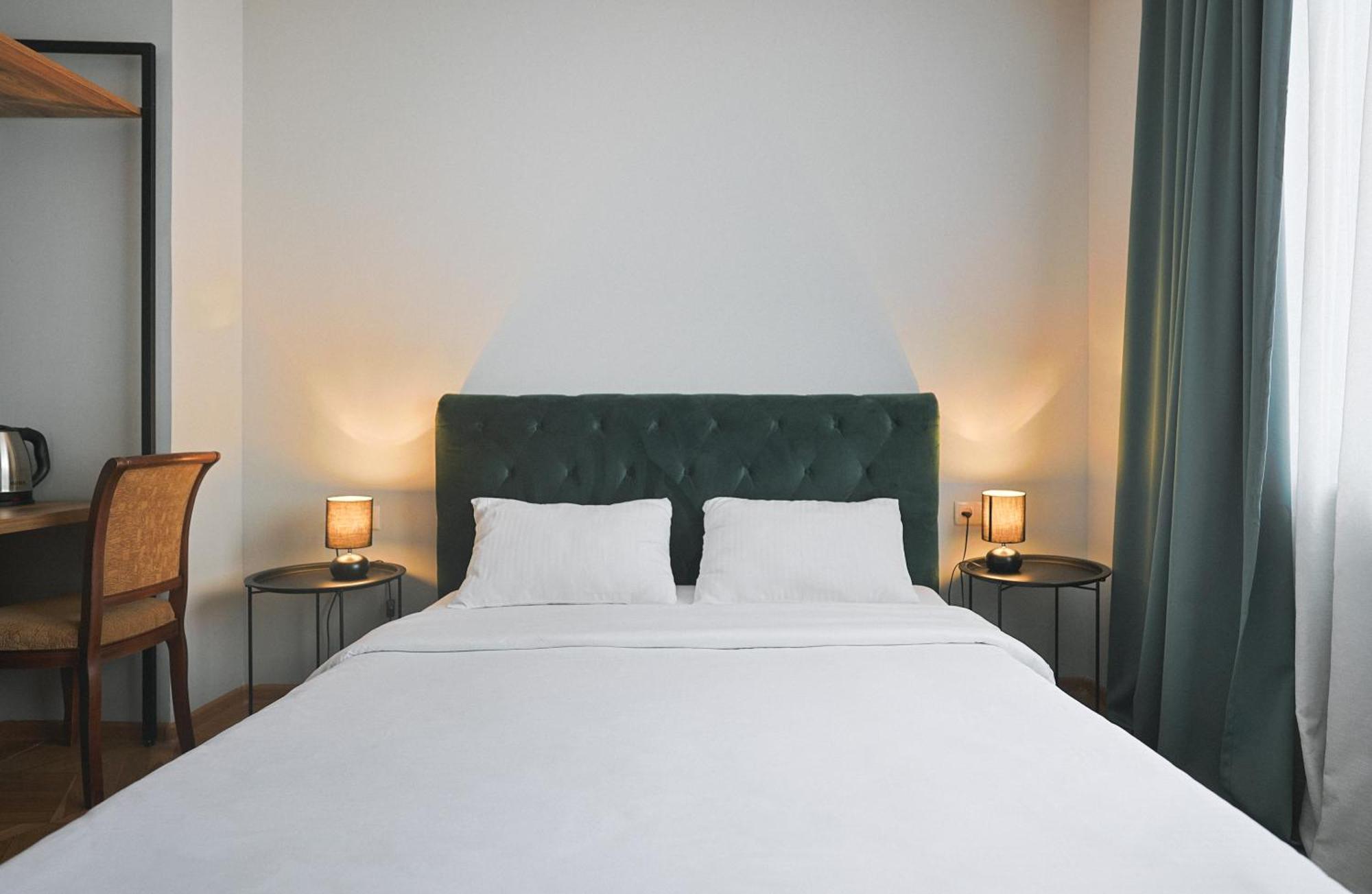 Hotel White House Tbilisi Buitenkant foto