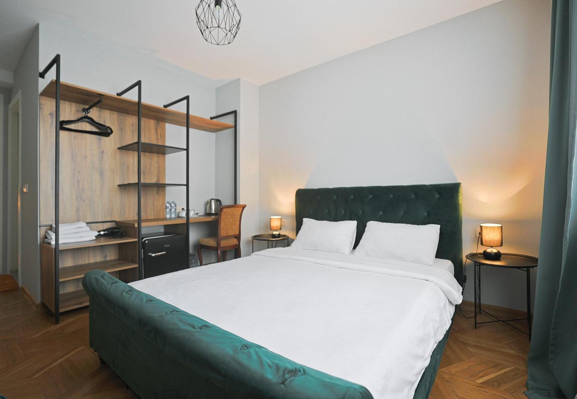 Hotel White House Tbilisi Buitenkant foto