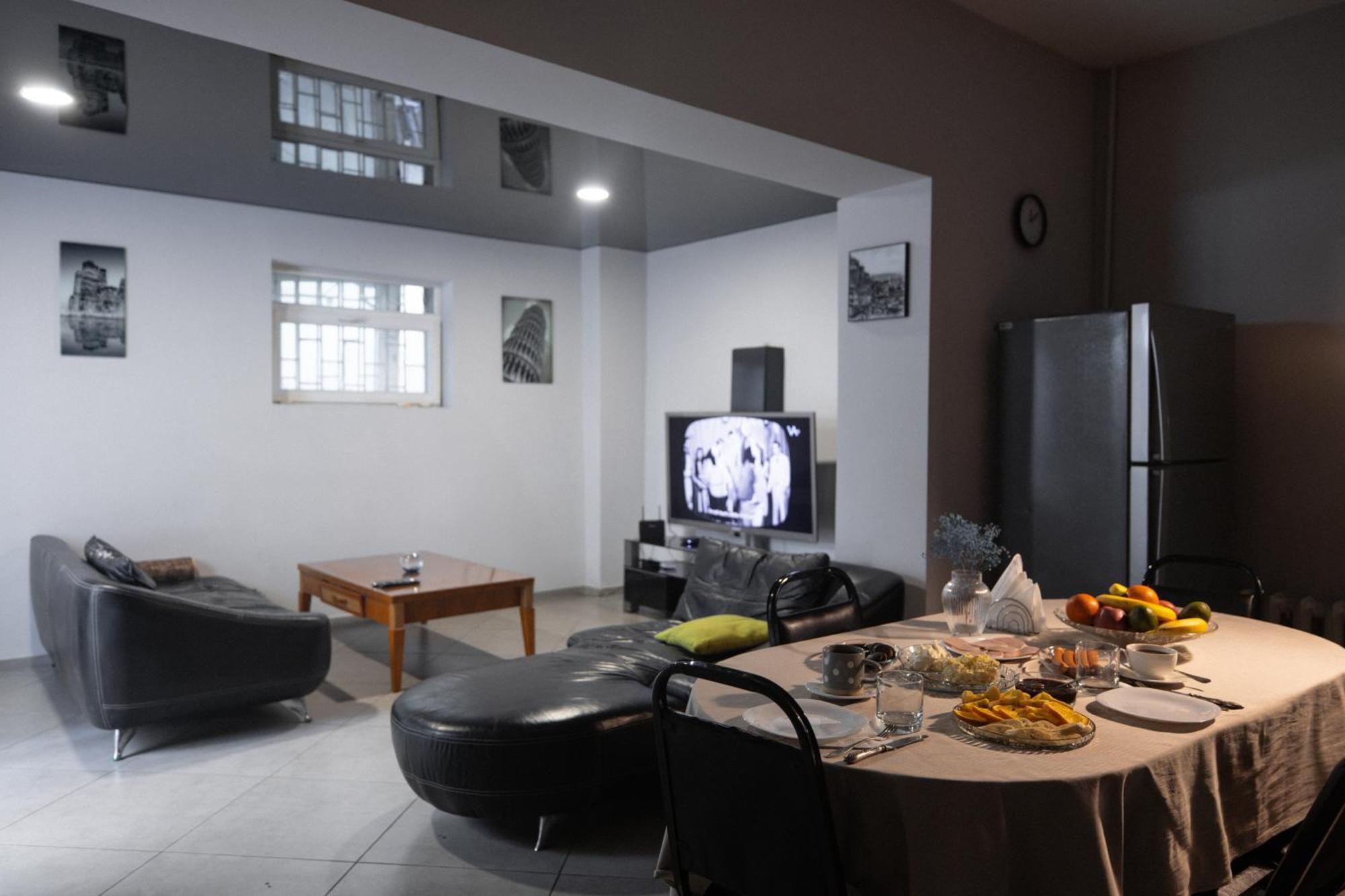 Hotel White House Tbilisi Buitenkant foto